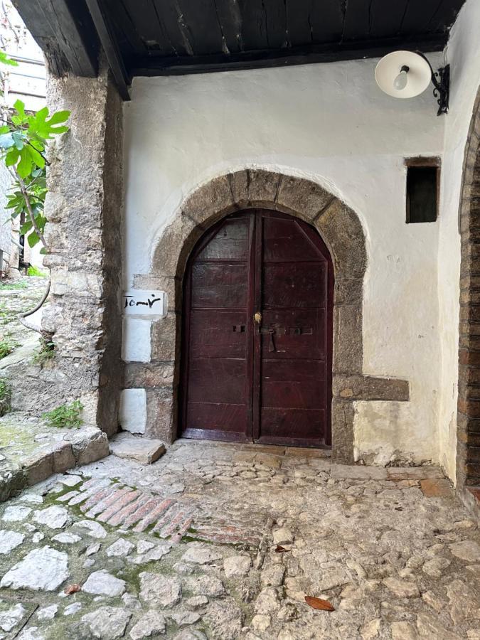 Relais Borgo Lizori Country House Campello sul Clitunno Bagian luar foto