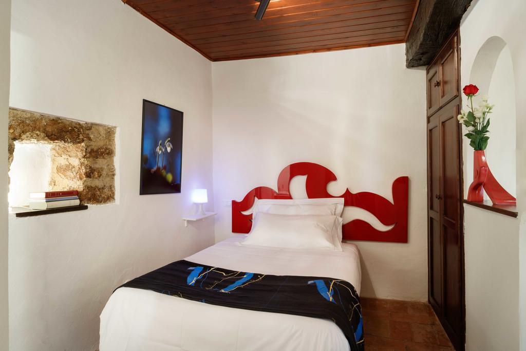 Relais Borgo Lizori Country House Campello sul Clitunno Bagian luar foto