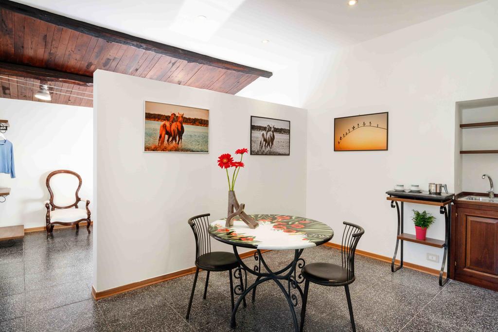 Relais Borgo Lizori Country House Campello sul Clitunno Bagian luar foto