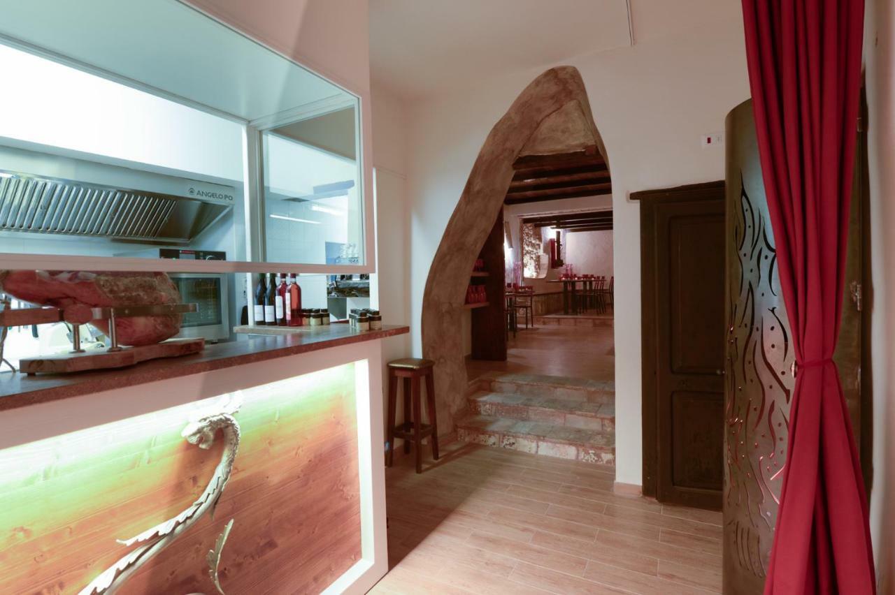 Relais Borgo Lizori Country House Campello sul Clitunno Bagian luar foto